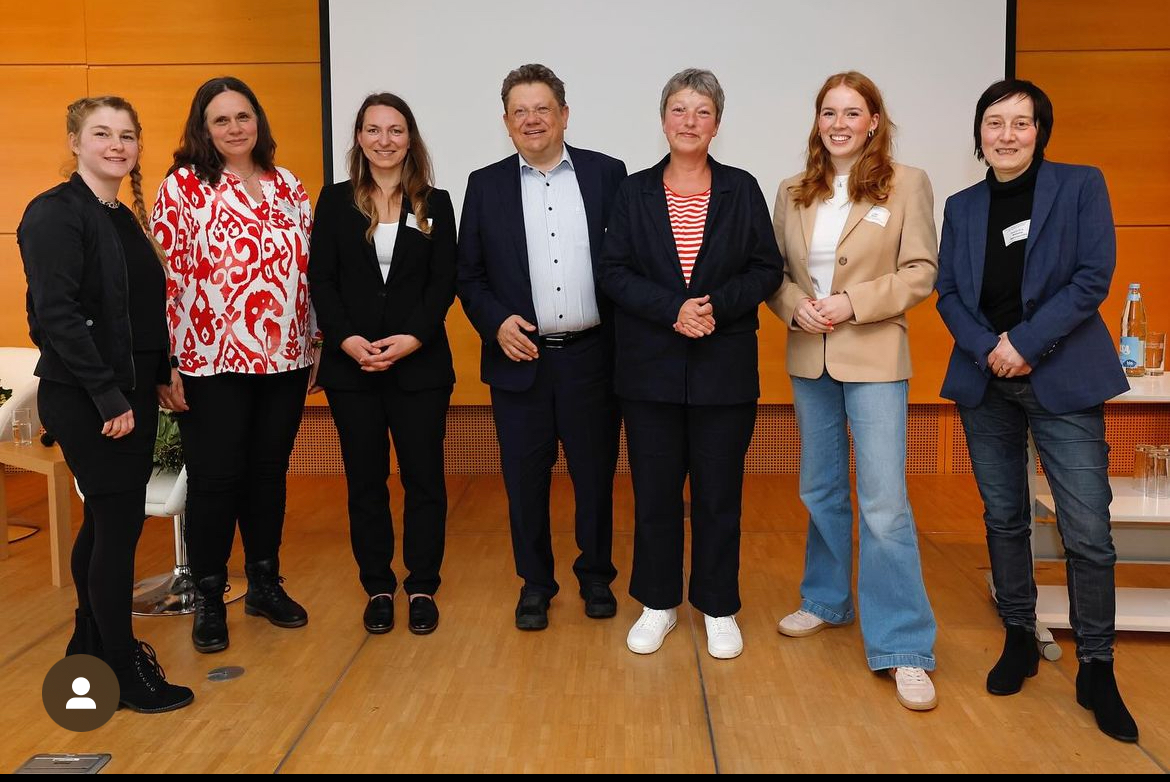 Hanna Naber_Dr. Andreas Philippi_Sarah Perry und weitere